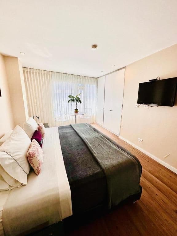 Superior Suite (3 Adults)