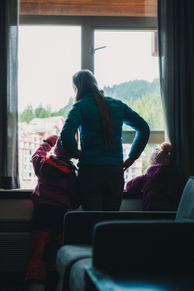 Aava Whistler Hotel3