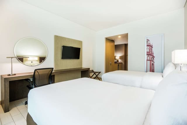 TWO SINGLE BEDS DELUXE