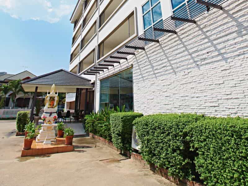 โรงแรมเดอะ เซน พัทยา โรงแรมเดอะ เซน พัทยา