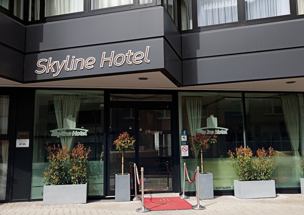 Skyline Hotel0