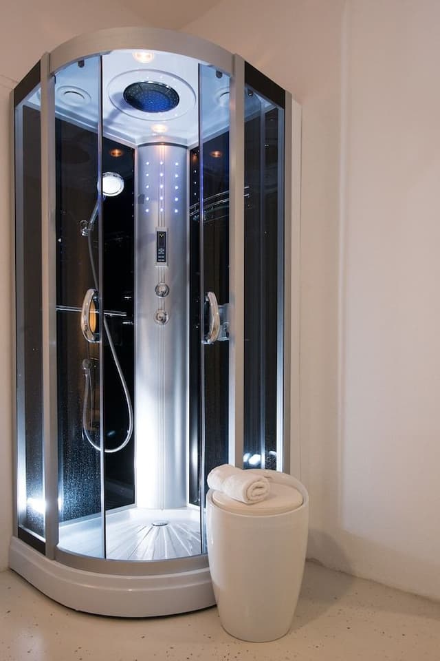 Double Room with shared toilet