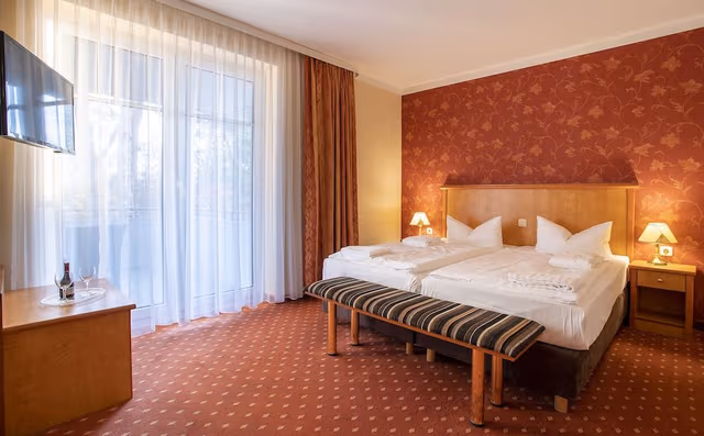 Suite (Main Building)