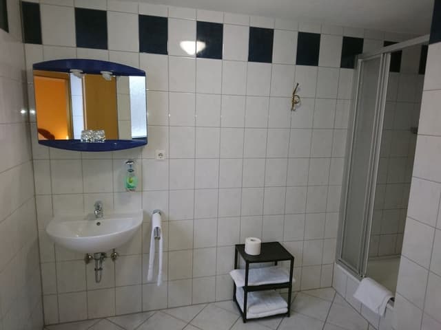 Economy Triple Room