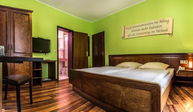 Basic Double Room