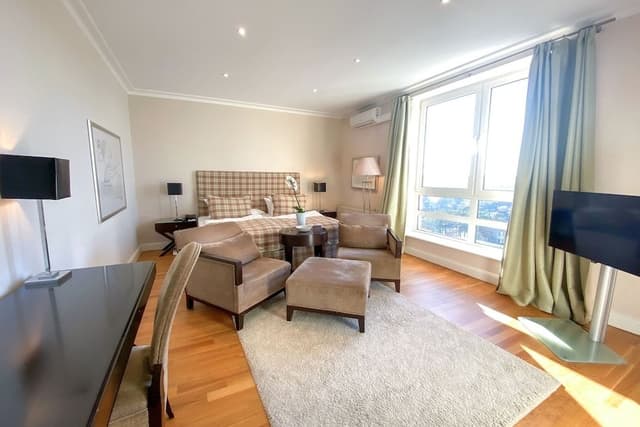 Doppelzimmer mit seitlichem Meerblick - oberste Etage