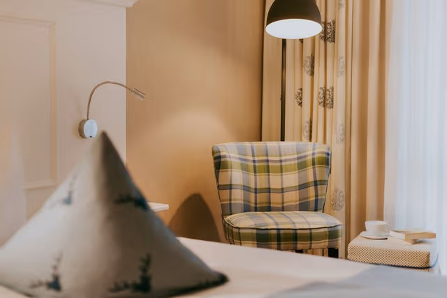 Gästezimmer mit Balkon
