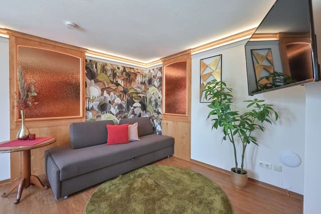 Grand Condo, 1 Queen Bed with Sofa bed (large)