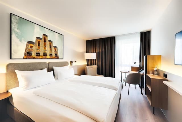Superior Double Room, City View