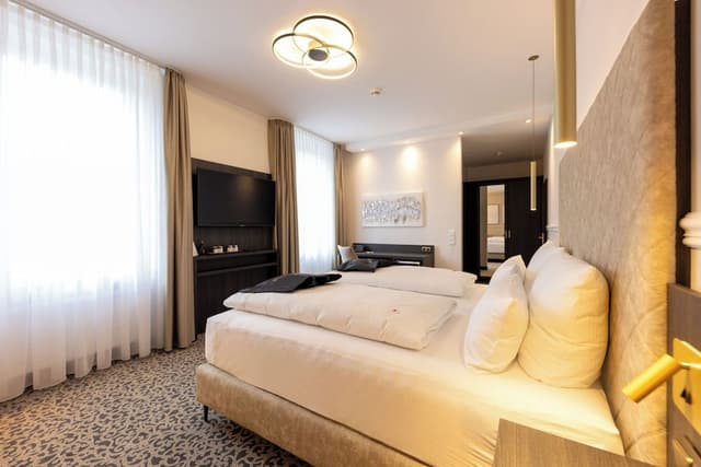 Business Double Room, 1 Queen Bed