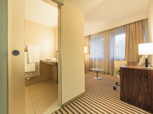 Premium Zimmer Hofseite