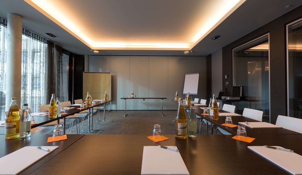 SAKS Urban Design Hotel2