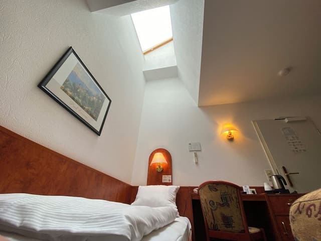 Economy Single Room