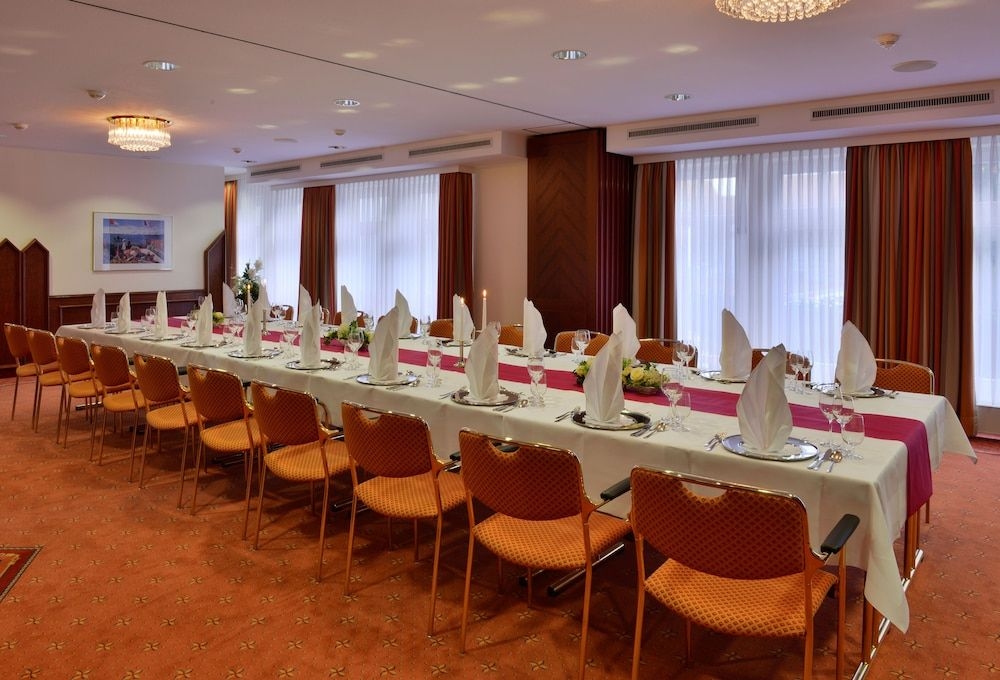 RINGHOTEL WEISSER HIRSCH1