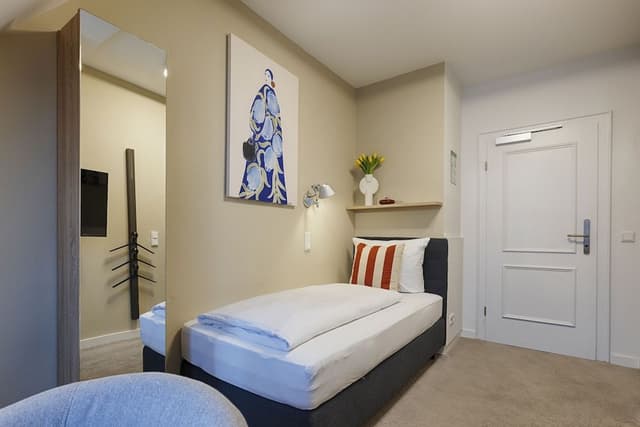 Classic Single Room