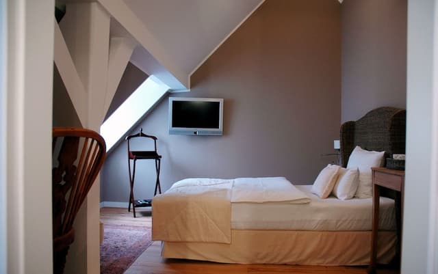 Standard Single Room