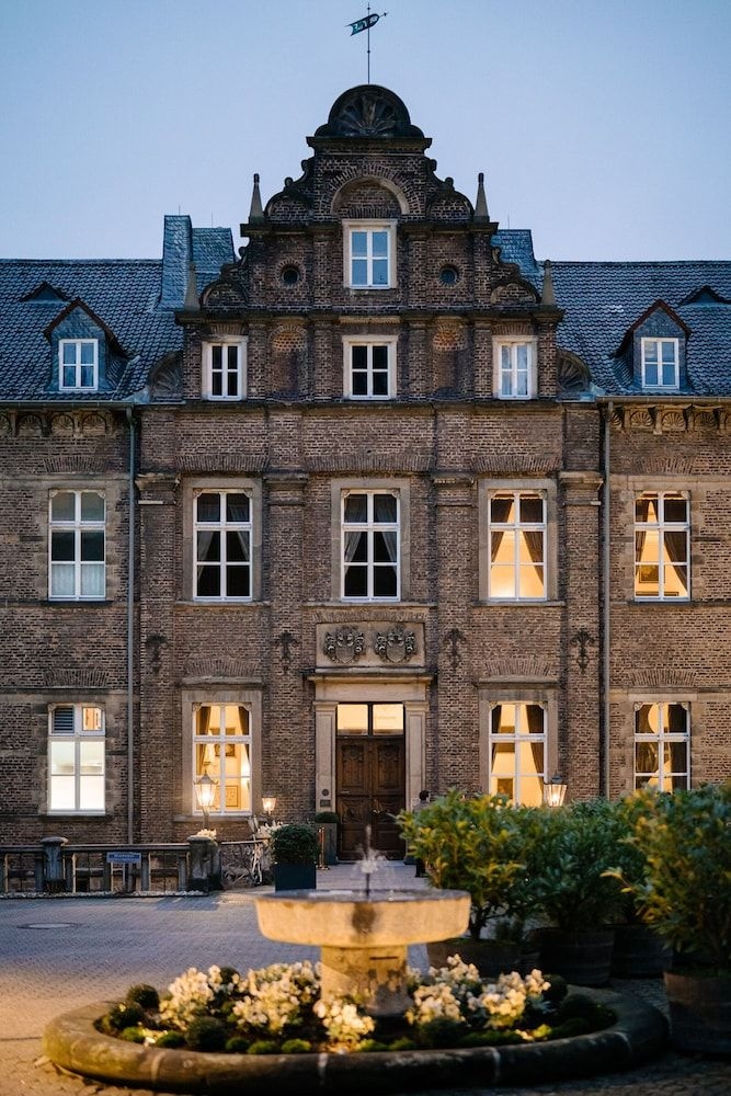 Schlosshotel Hugenpoet4