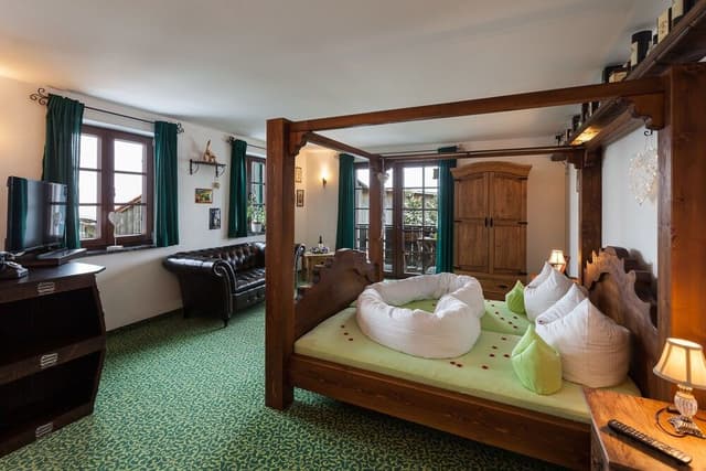 Honeymoon Suite, Balcony (Irish Whiskey Suite, Kitchen)