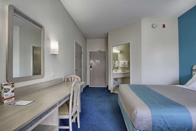 Standard Room, 1 King Bed, Non Smoking, Refrigerator & Microwave