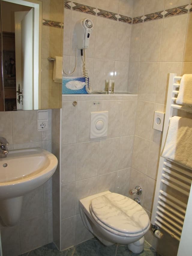 Deluxe Single Room