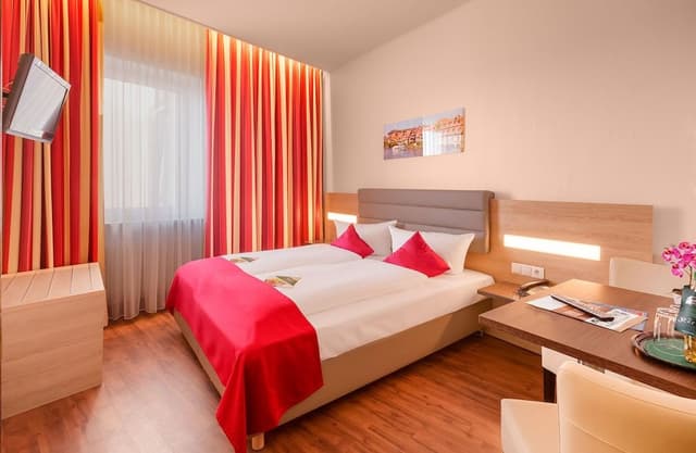Classic Double Room