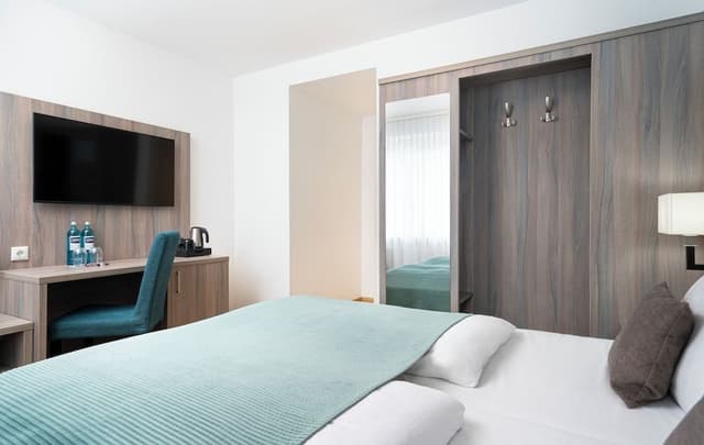 Design Double or Twin Room