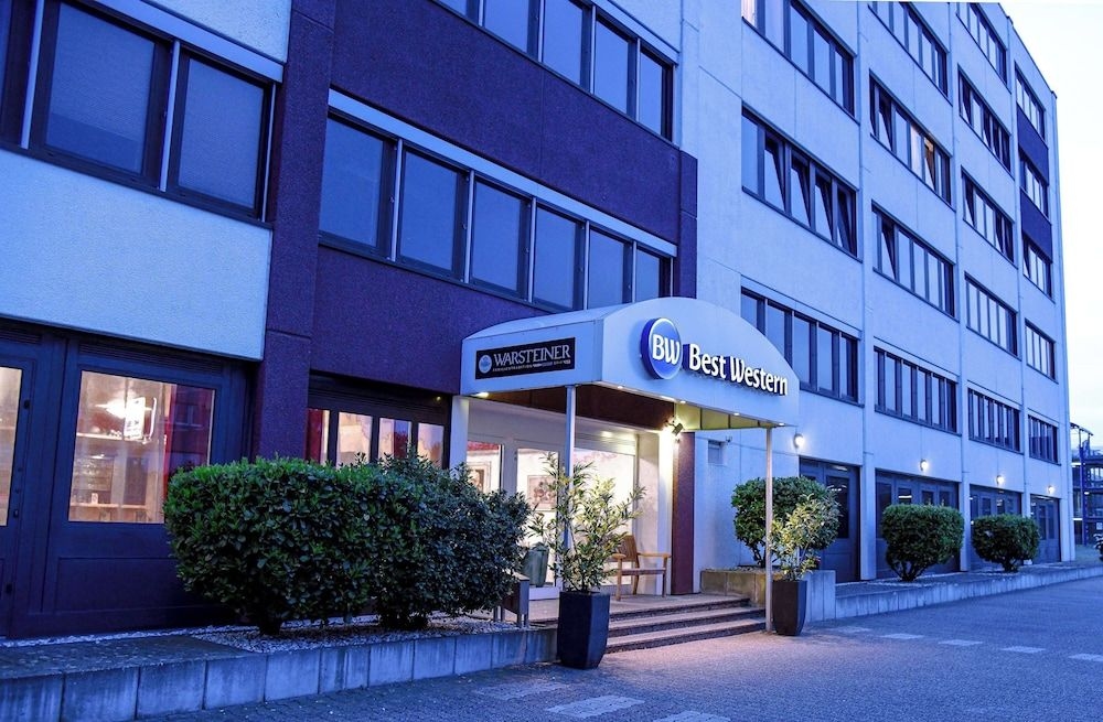 BEST WESTERN Comfort Business Hotel0