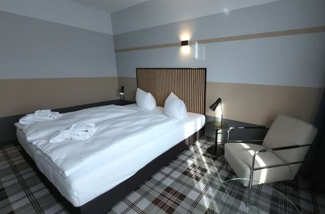 Standard Double Room Single Use, Non Smoking, Courtyard View