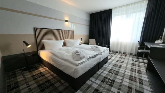 Standard Double Room Single Use, Non Smoking, Courtyard View