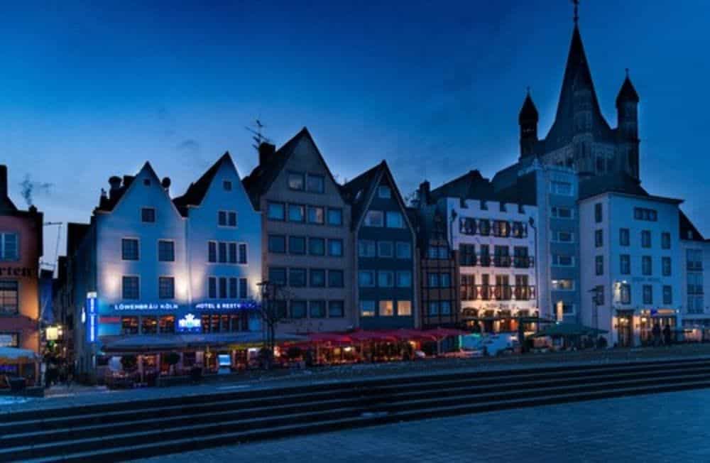 Hotel Lowenbrau Hotel Lowenbrau