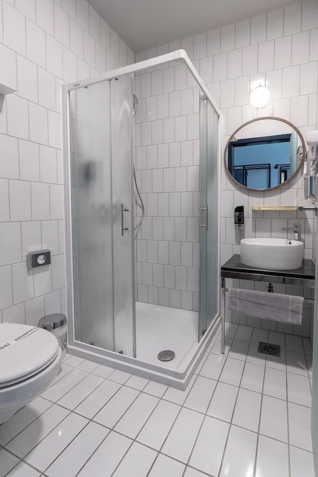 Economy Triple Room
