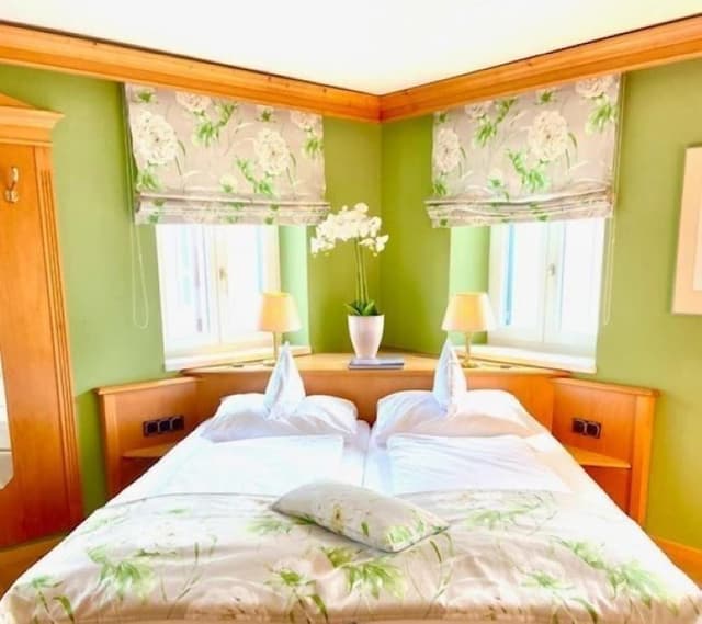 Doppelzimmer mit Balkon