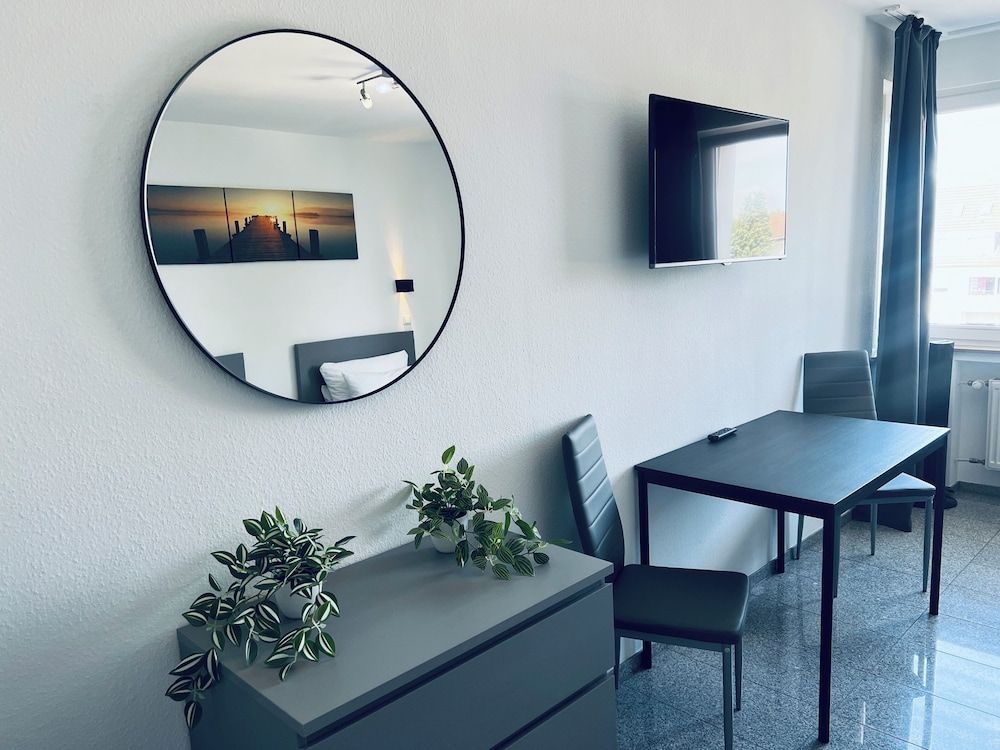 Lipp Apartments4