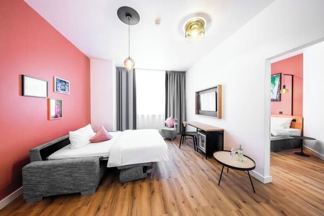 CALMA L (family triple room)