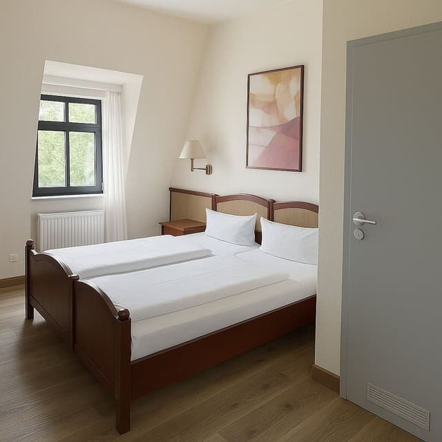 Comfort Single Room, City View