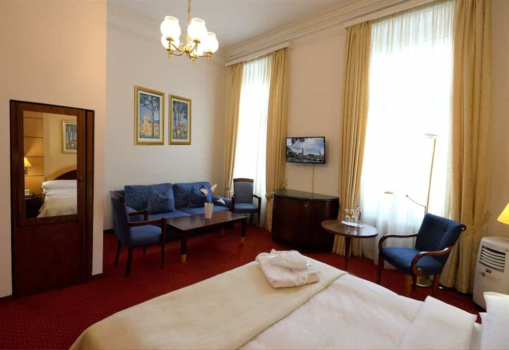Hotel am Kochbrunnen Hotel am Kochbrunnen