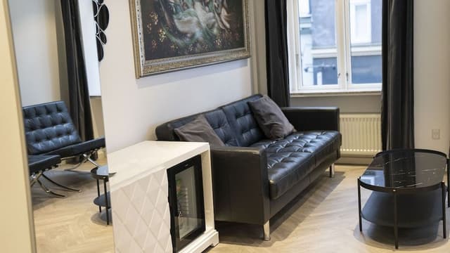 Suite, 1 Double Bed, Private Bathroom