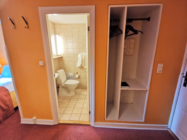Standard Double Room (Bed 140cm wide)