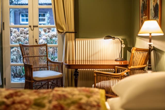 Superior Room, Bathtub