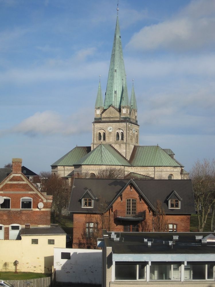 Frederikshavn Somandshjem and Hotel1