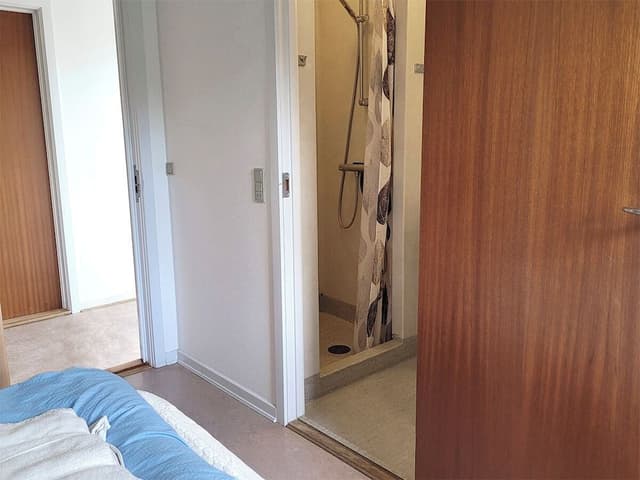 Single Room, Private Bathroom