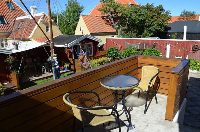 Standard Double Room, Shared Bathroom (8)
