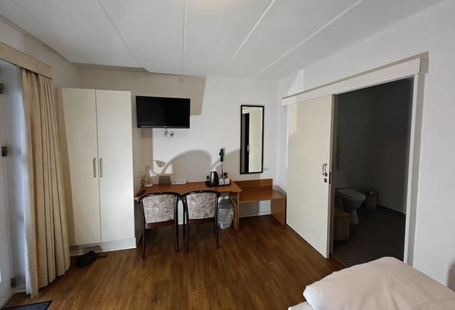 Room, 2 Twin Beds, Mobility Accessible, Private Bathroom