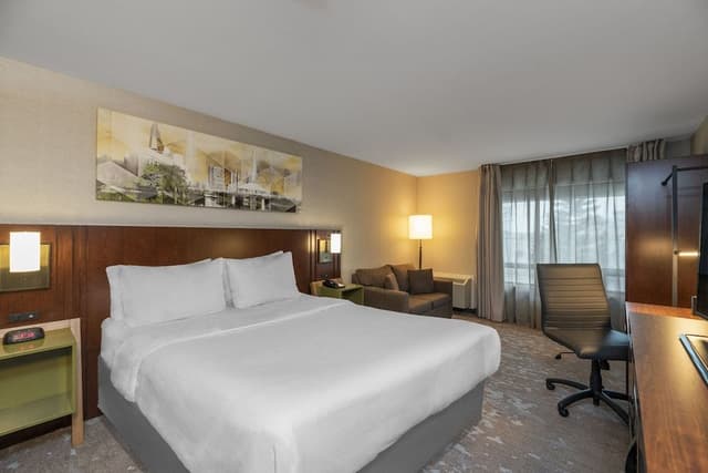 Deluxe Room, Refrigerator, Ground Floor (1 King Bed)