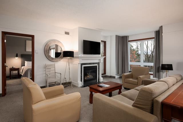 Suite, 3 Bedrooms