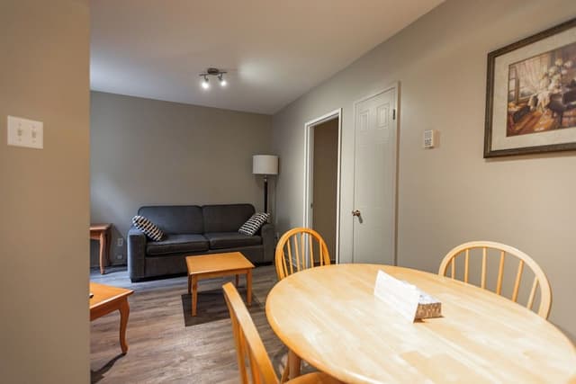 Suite, 1 Queen Bed with Sofa bed