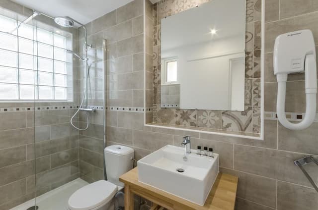 Double Room, Hill View