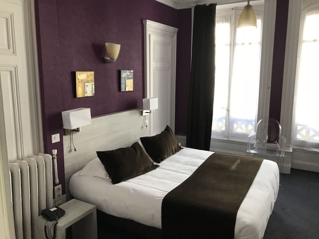 Club Double Room, 1 Queen Bed