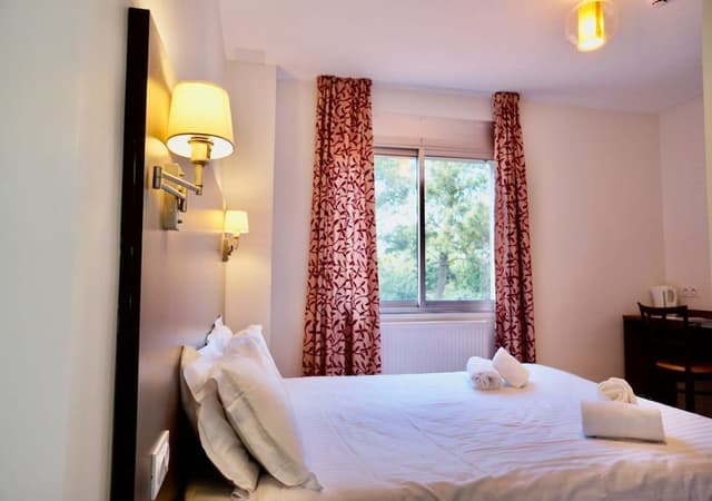 Double Room, Ensuite (Standard 1/2 pax)