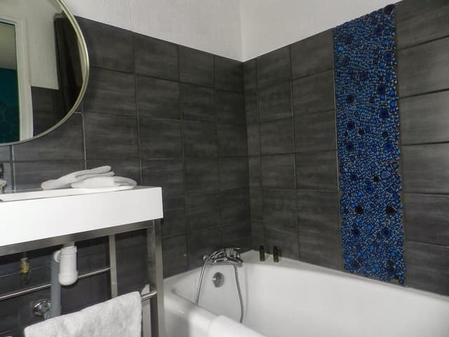Double Room (Street side)